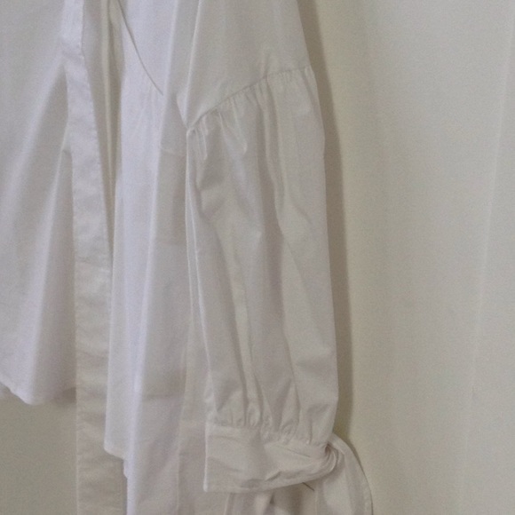 Vineyard vine New white crisp blouse - Picture 3 of 4